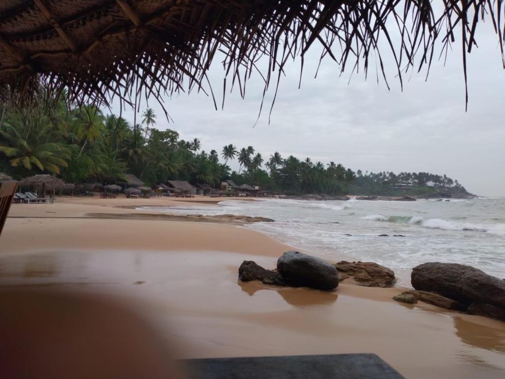 Silent Cabana And Restaurant Marakolliya, Tangalle Ngoại thất bức ảnh