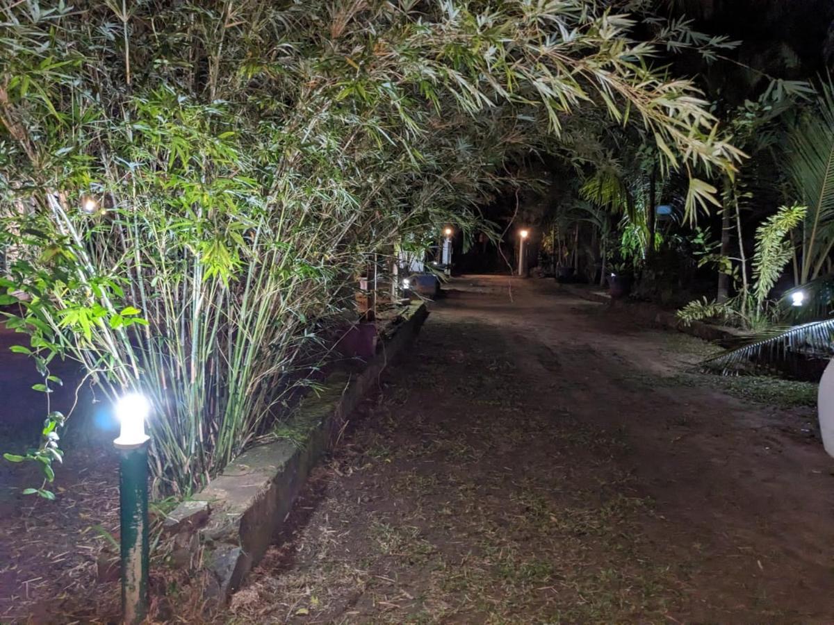 Silent Cabana And Restaurant Marakolliya, Tangalle Ngoại thất bức ảnh