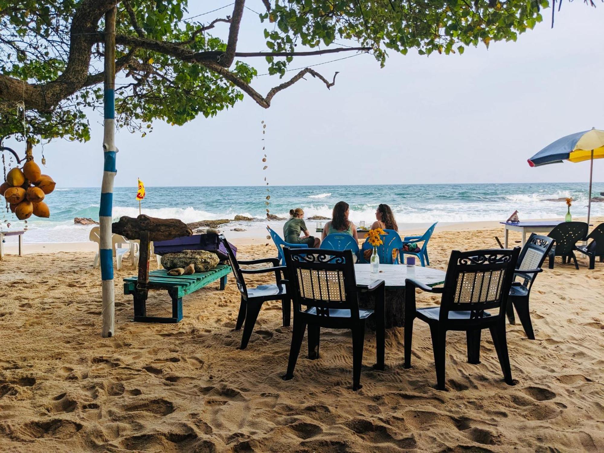 Silent Cabana And Restaurant Marakolliya, Tangalle Ngoại thất bức ảnh
